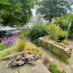 Deerness, 4Star Gold Award 2024, Whitby