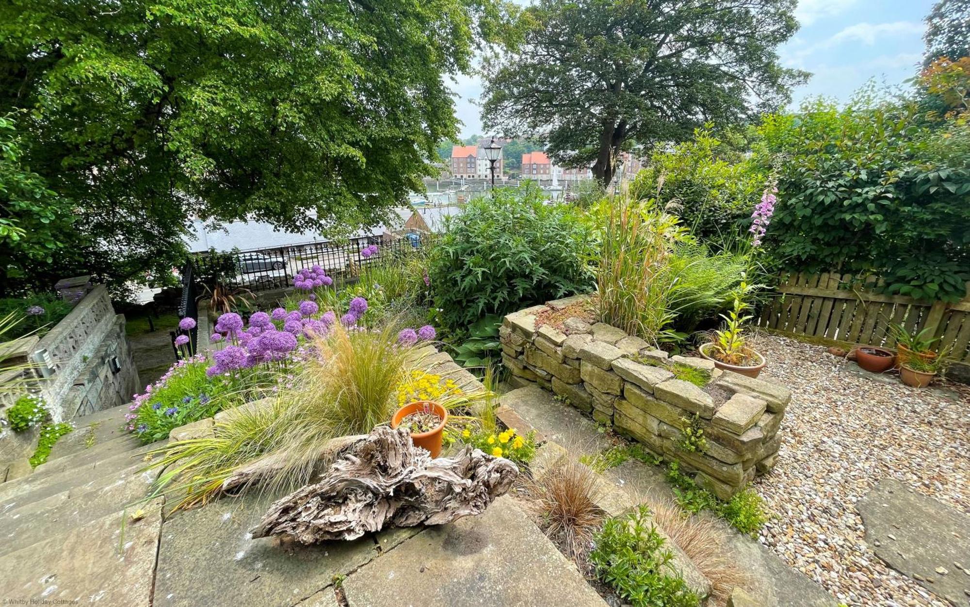 Deerness, 4star Gold Award 2024, * Whitby